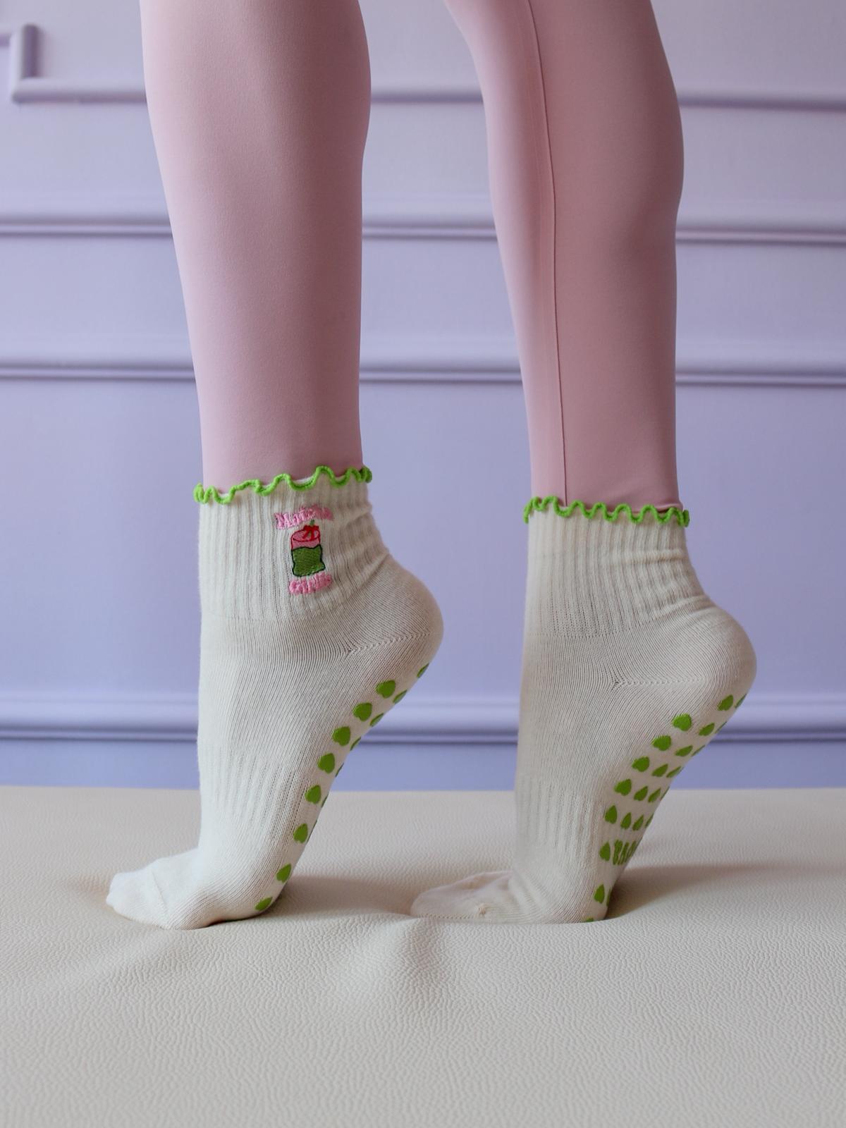 Matcha Girlie Kaydırmaz Pilates Yoga Çorabı